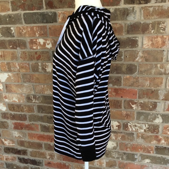 CHAPS STRIPED HOODED TOP - Picture 2 of 7